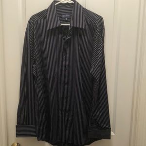 Men’s Sean John dress shirt